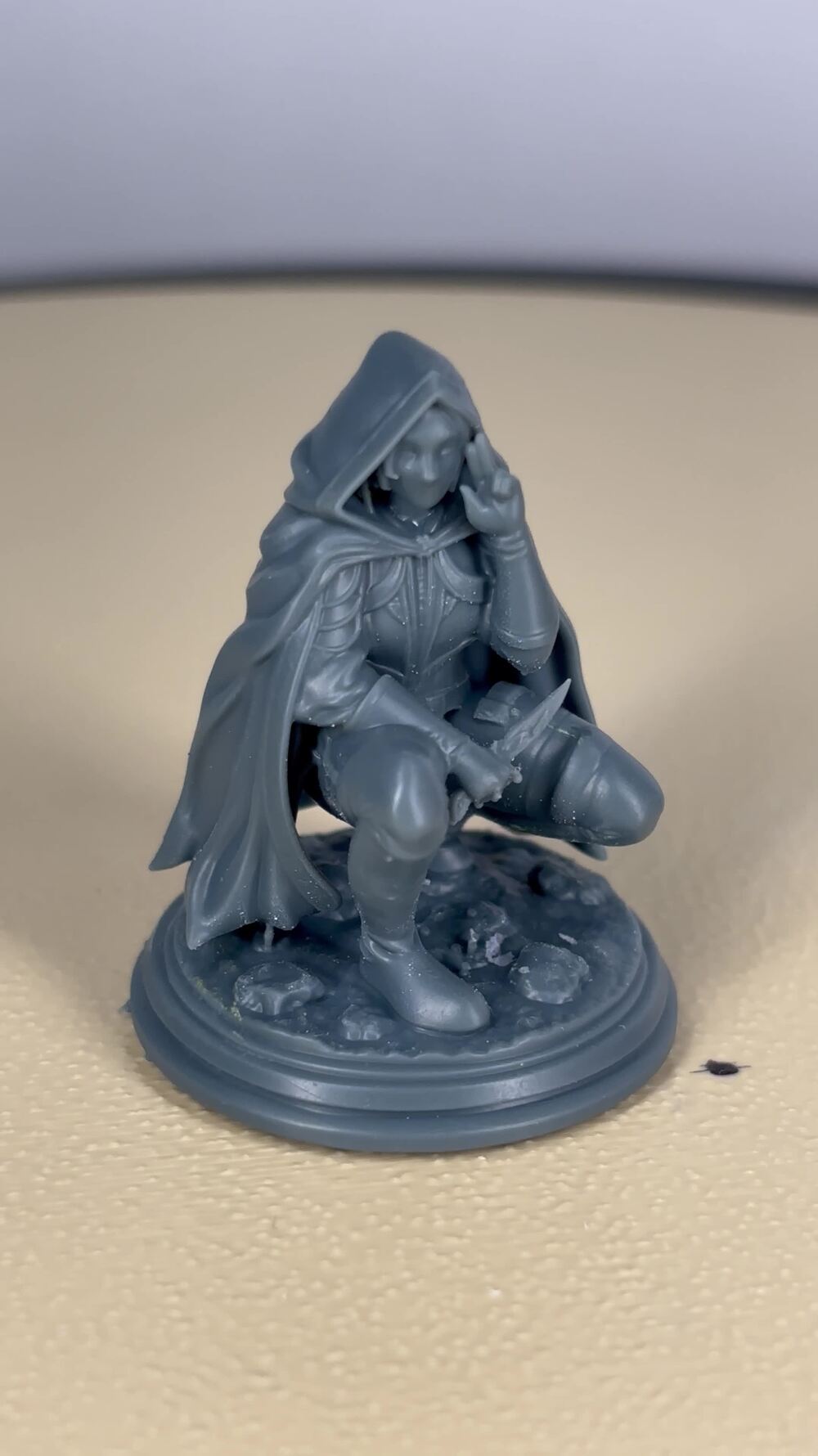 Printed miniature of Myr, a hooded rogue